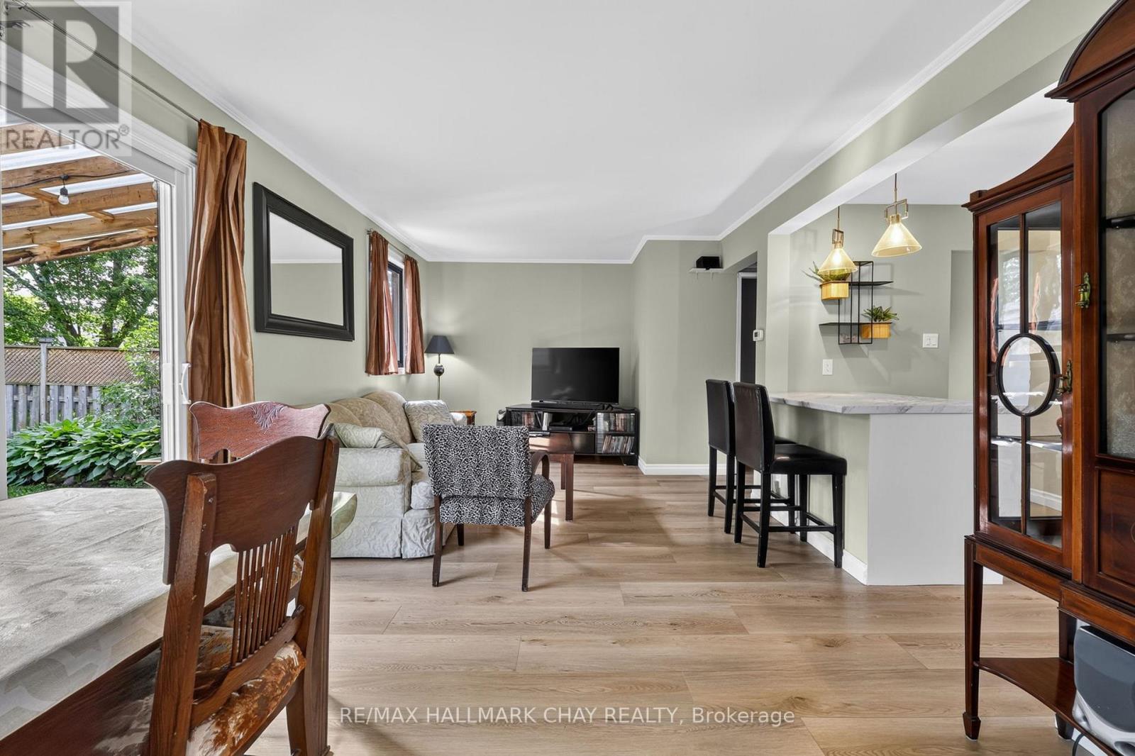 243 LETITIA STREET - 28