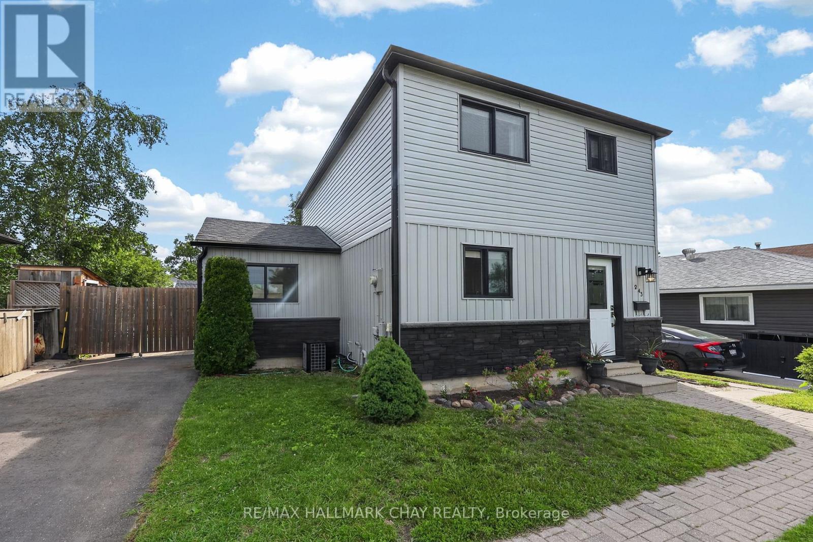 243 LETITIA STREET - 4