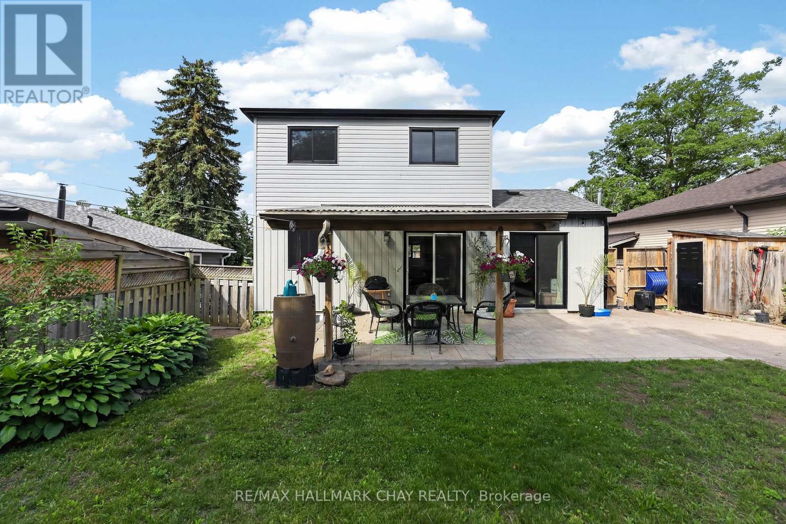 243 LETITIA STREET - 6