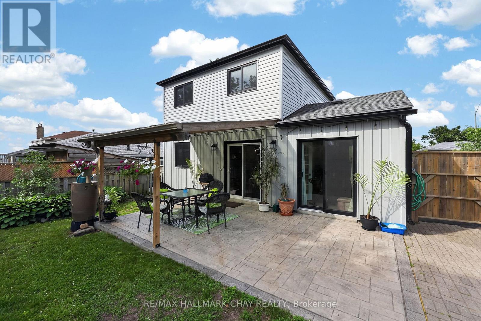 243 LETITIA STREET - 7