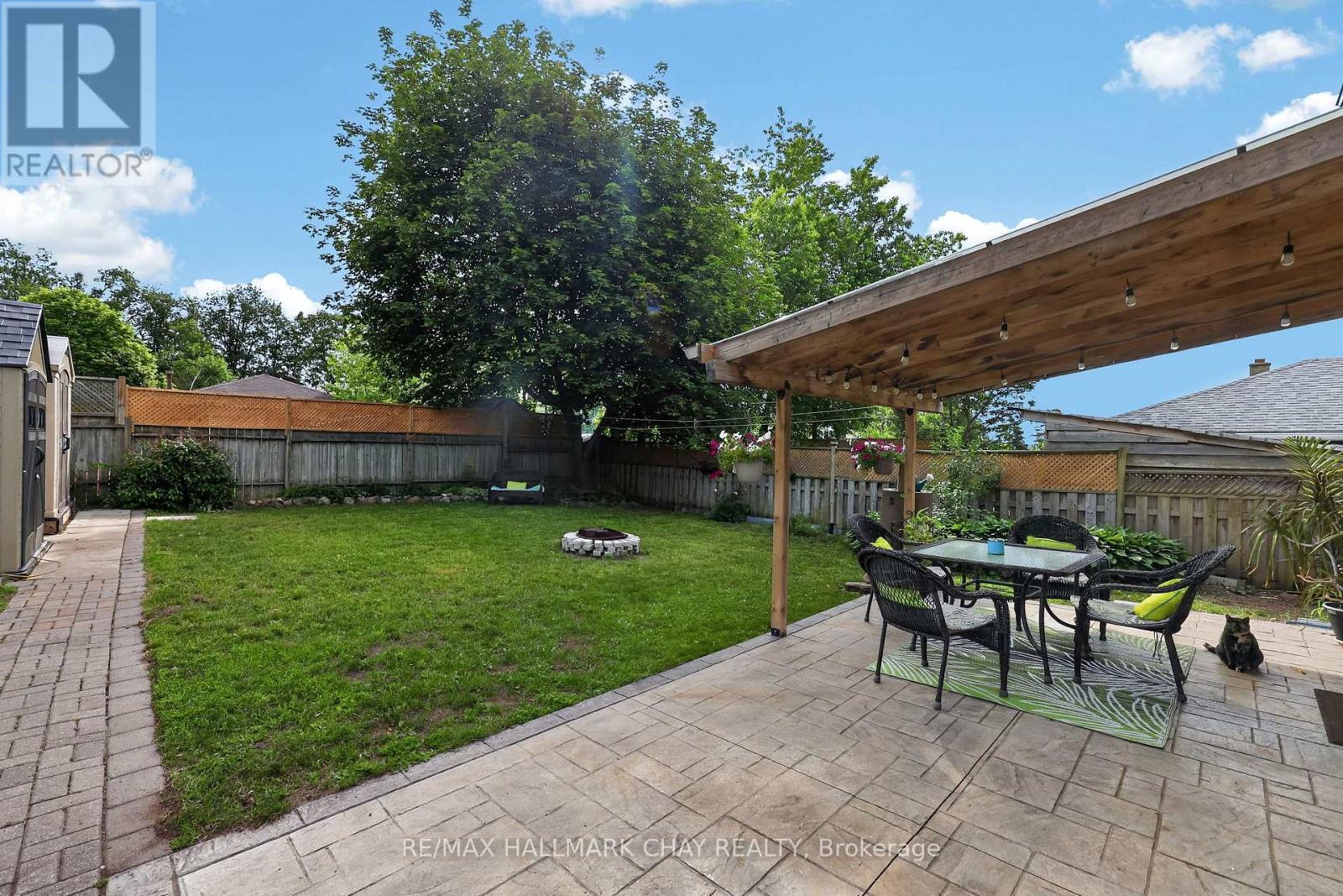 243 LETITIA STREET - 9