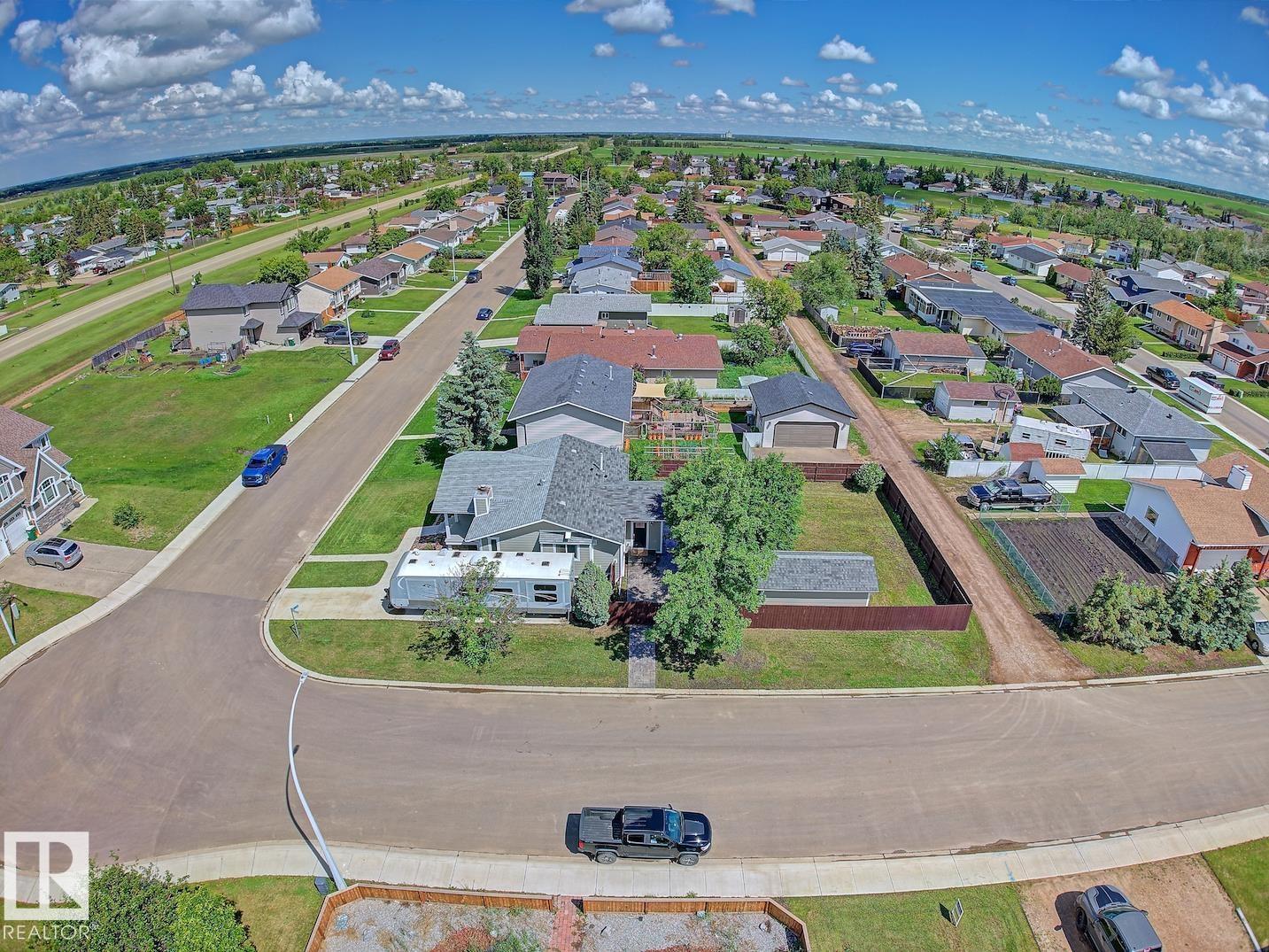5007 47 ST - 63