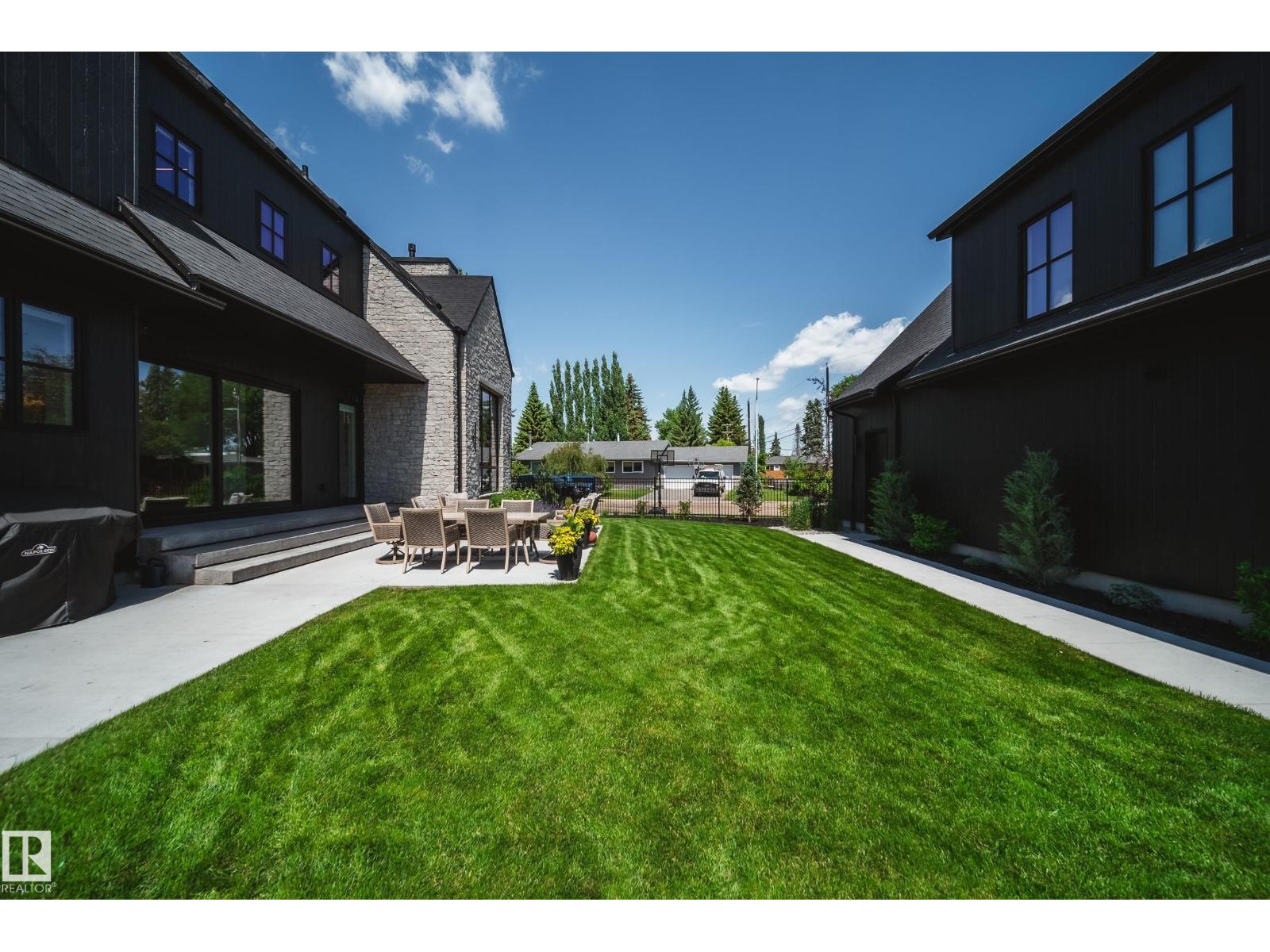 9135 141 ST NW — photo 49