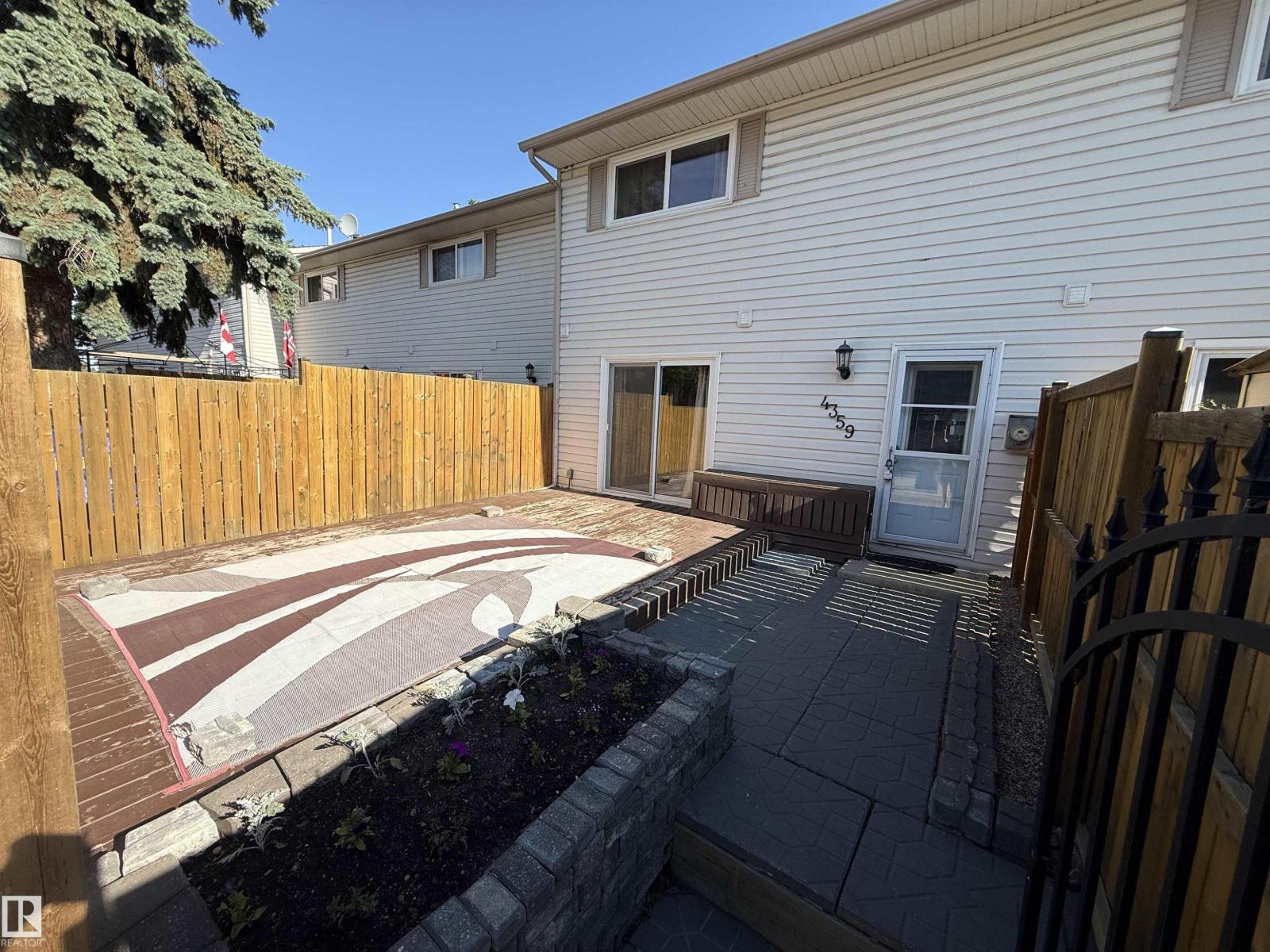 4359 46 ST - 2
