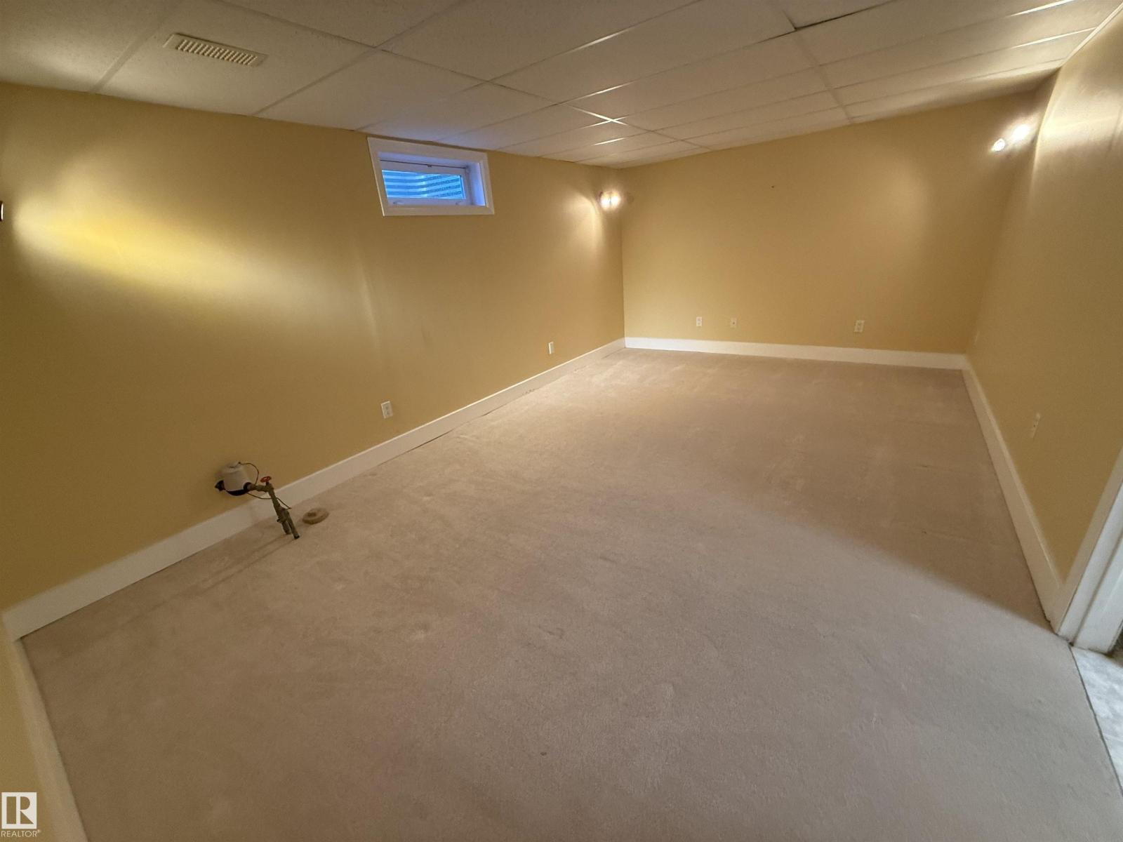 4359 46 ST - 26