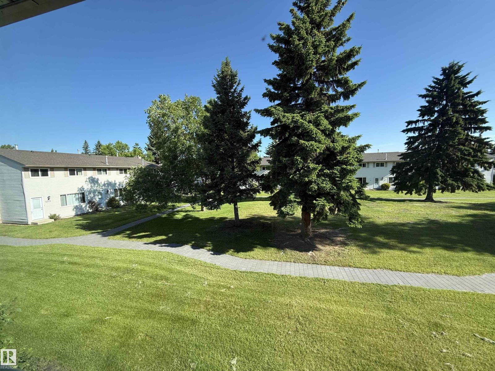 4359 46 ST - 30