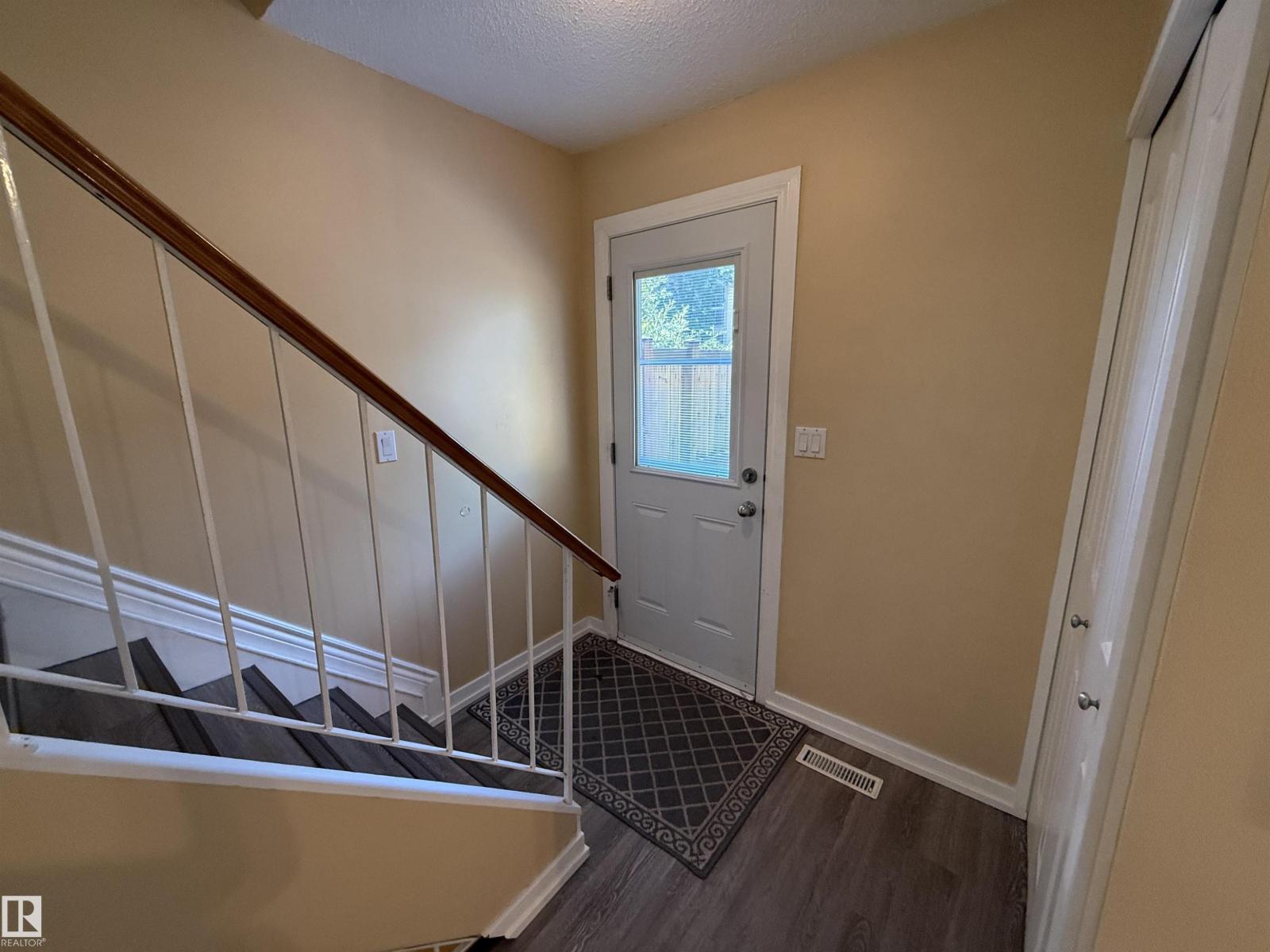 4359 46 ST - 4