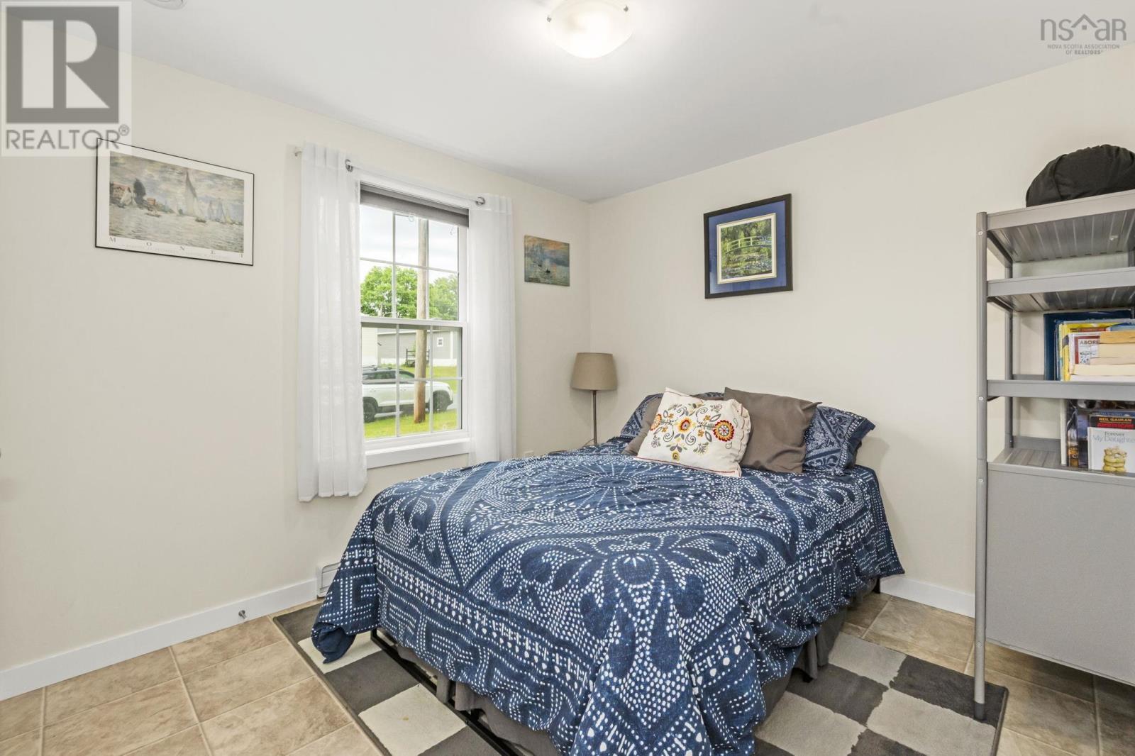 33 Shelby Crescent - 21