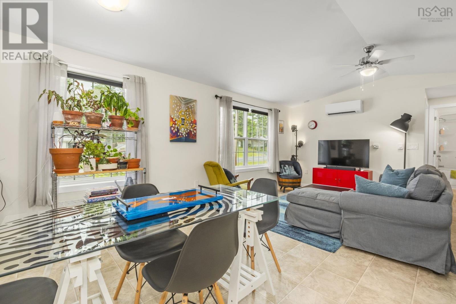 33 Shelby Crescent - 7