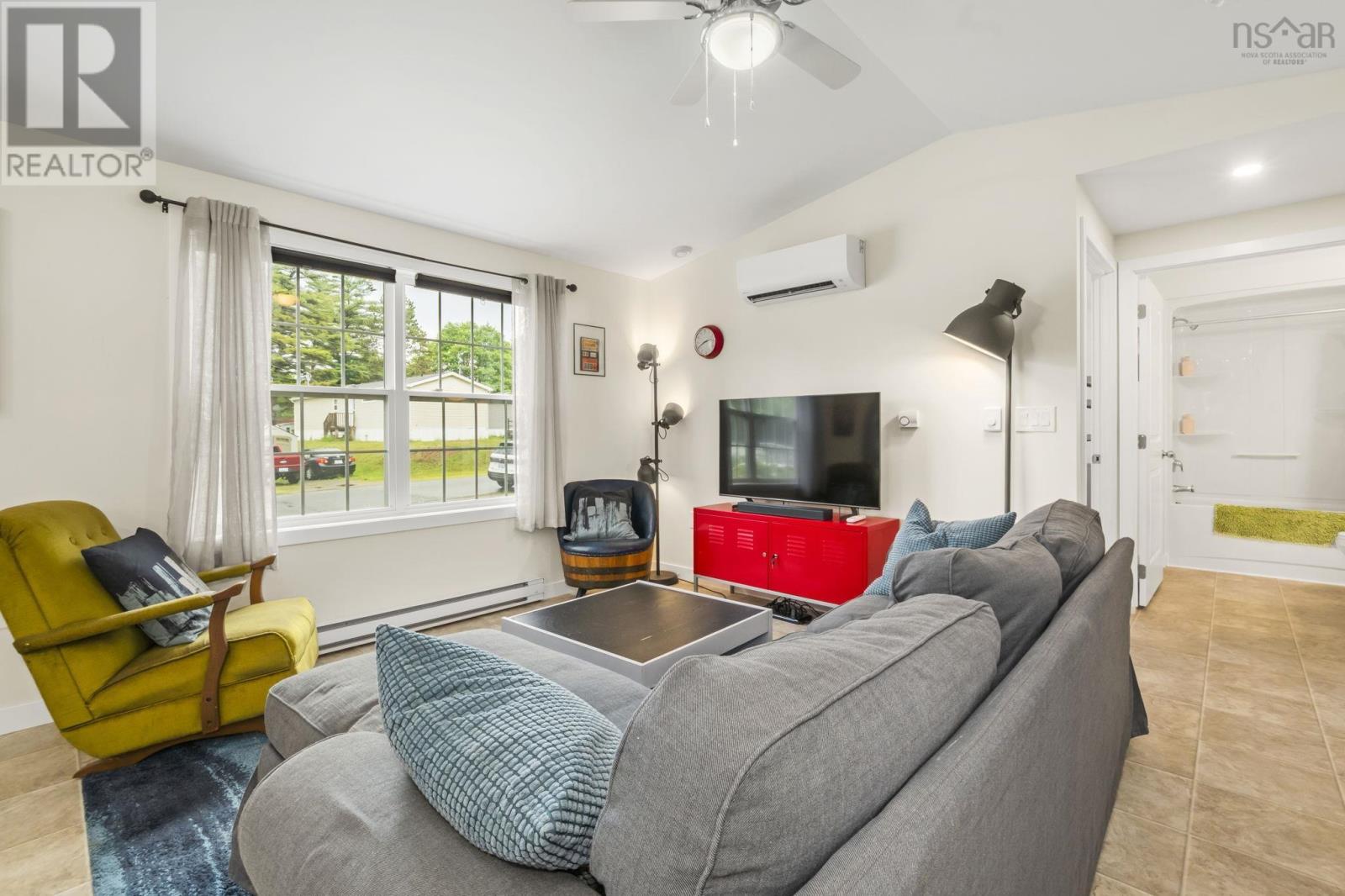 33 Shelby Crescent - 8