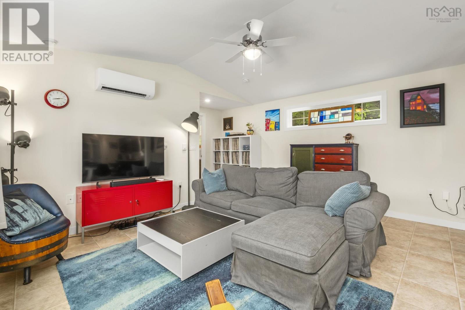 33 Shelby Crescent - 11