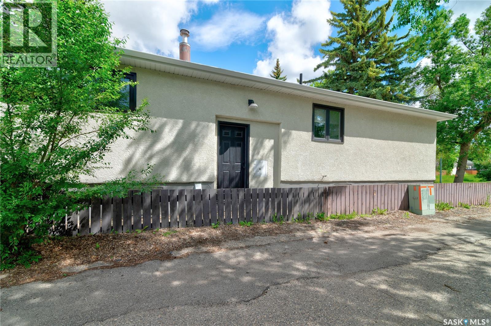 2552 Elliott STREET E — photo 34