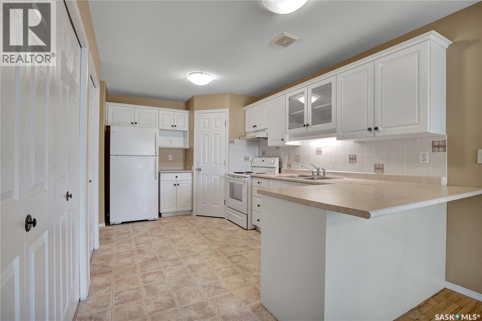 #104B 141 105th STREET W - 7