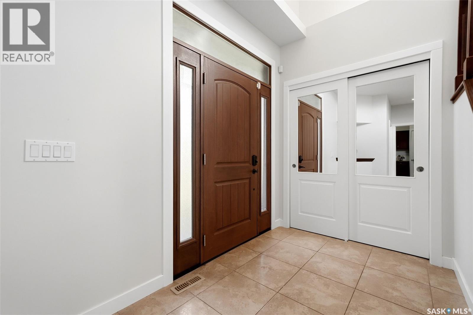 8025 Wascana Gardens CRESCENT - photo 3