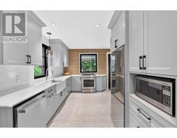 233 Rosemount Avenue, Toronto, ON M9N3C5 Photo 11