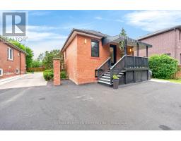 233 Rosemount Avenue, Toronto, ON M9N3C5 Photo 32