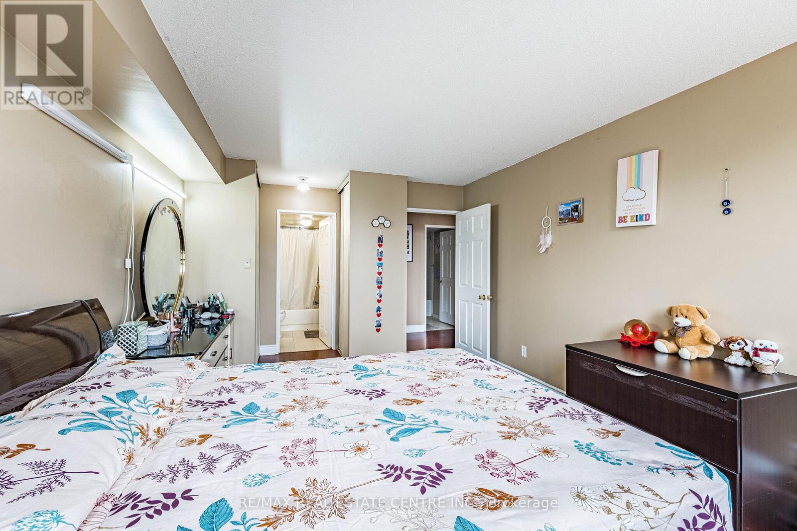 #210 10 MALTA AVENUE - 41