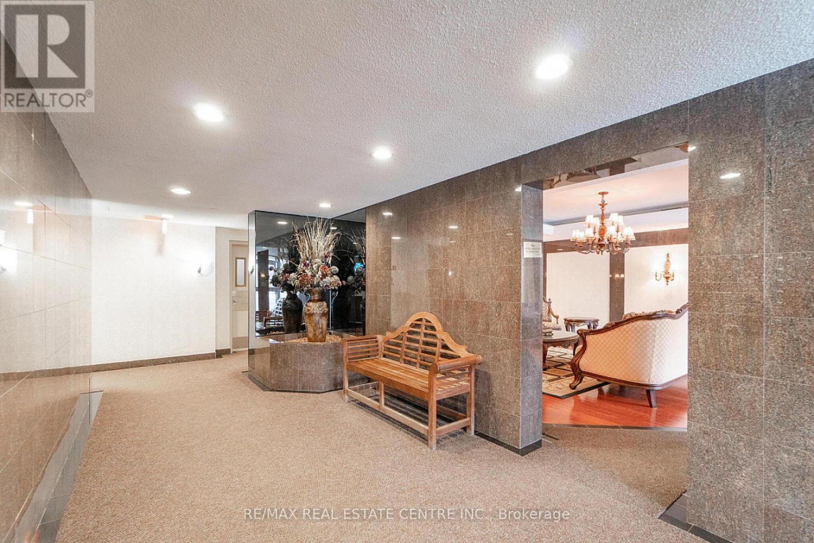 #210 10 MALTA AVENUE - 9