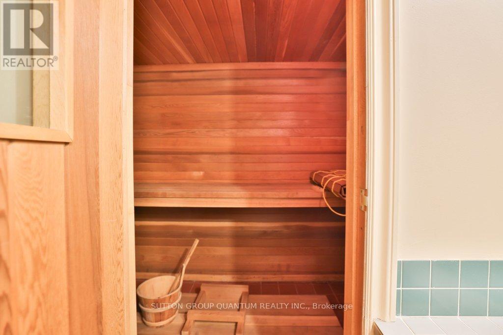 670 MEADOW WOOD ROAD - 33