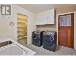 Den - 670 Meadow Wood Road, Mississauga, ON L5J2S6 Photo 12
