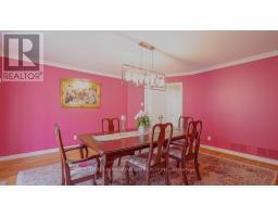 Family room - 670 Meadow Wood Road, Mississauga, ON L5J2S6 Photo 8