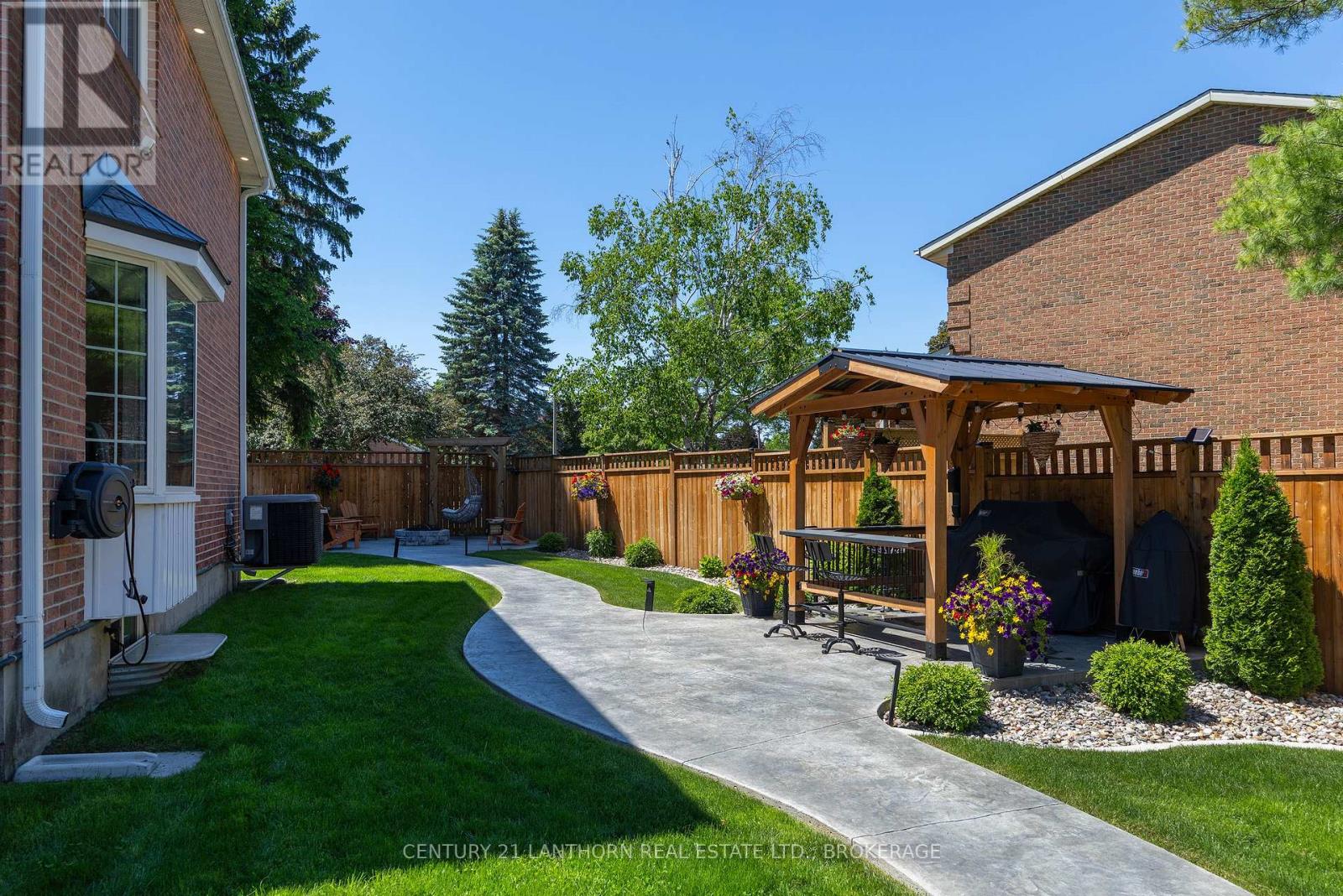 952 CHANCERY STREET - Image 10