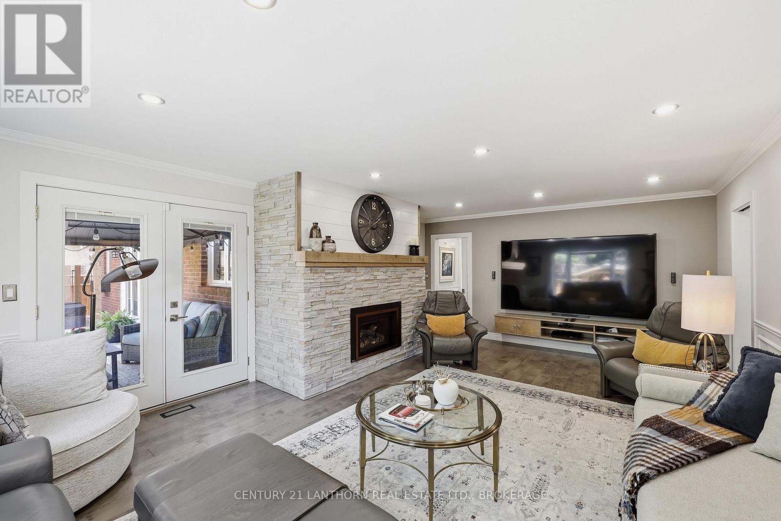 952 CHANCERY STREET - Image 19