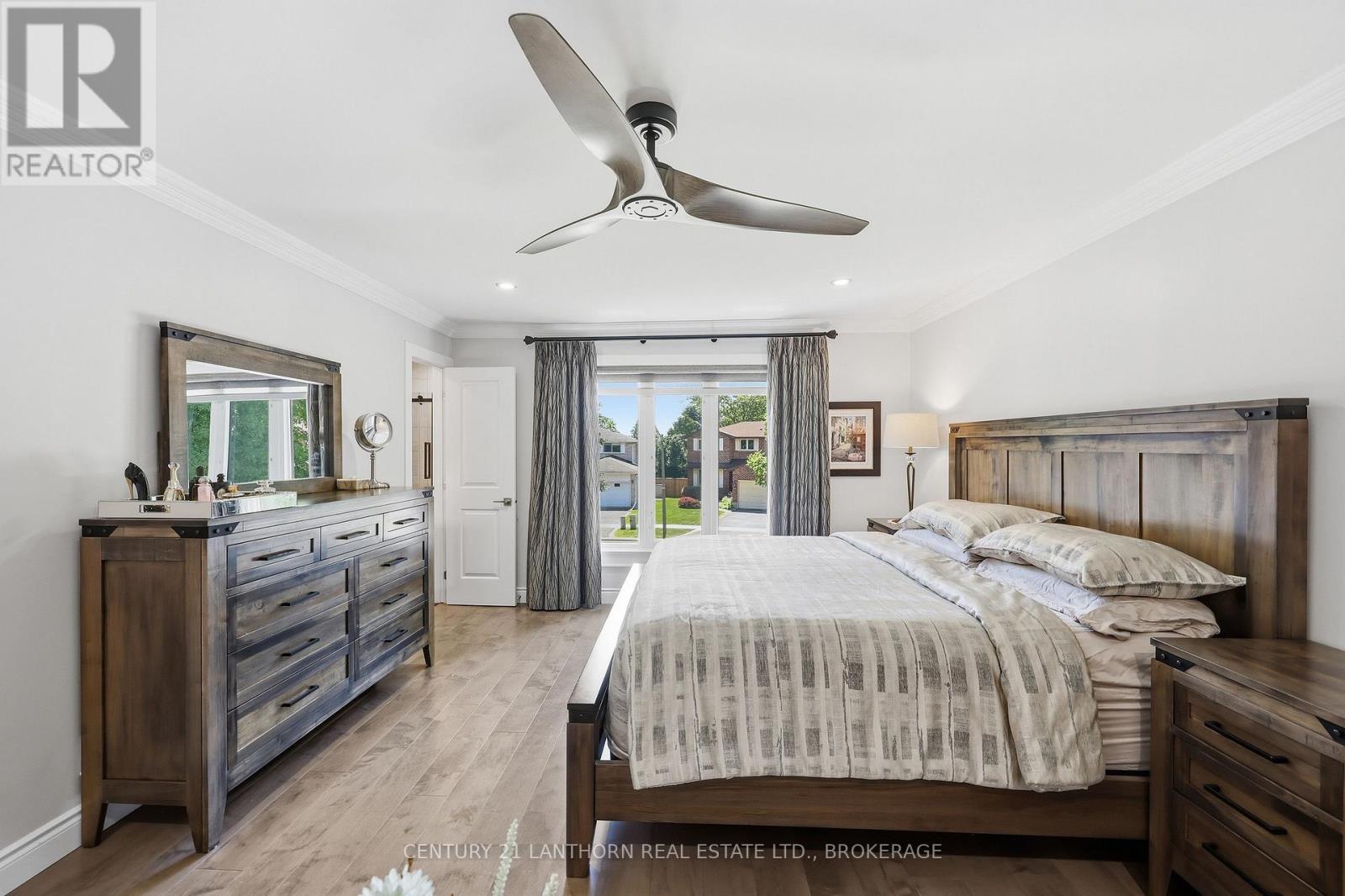 952 CHANCERY STREET - Image 31
