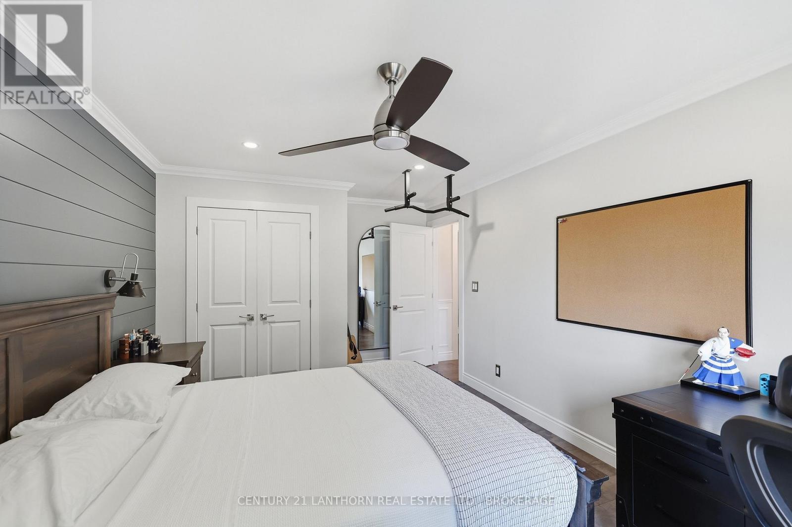 952 CHANCERY STREET - Image 39