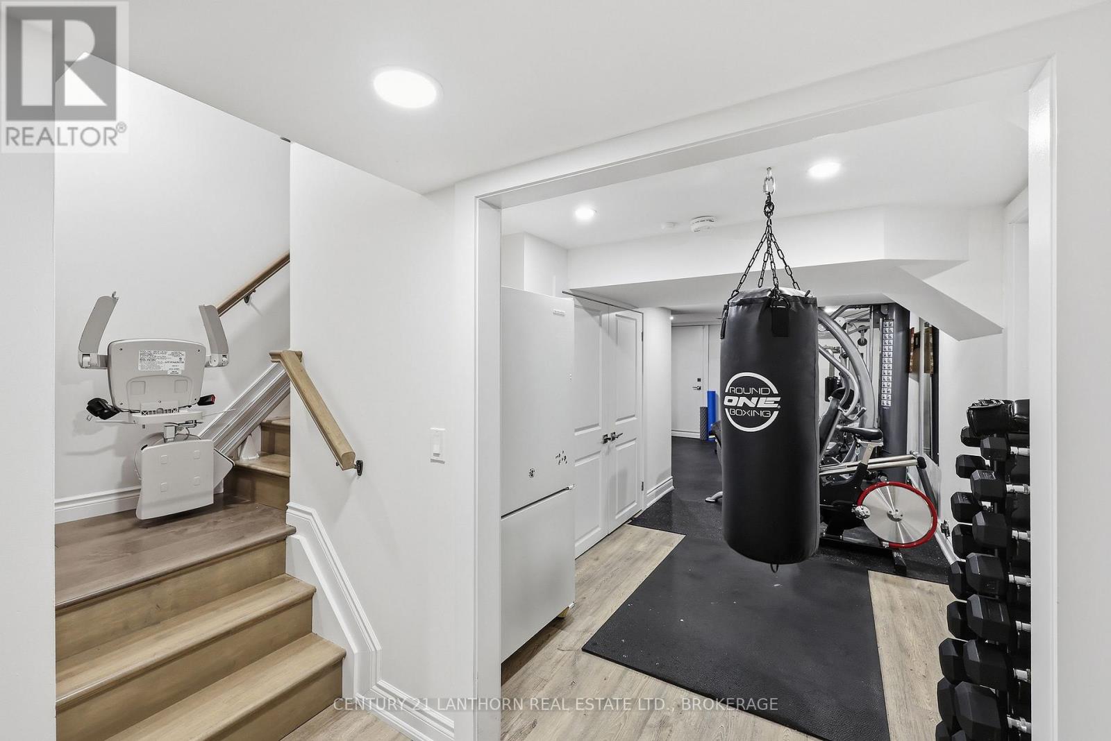 952 CHANCERY STREET - Image 40