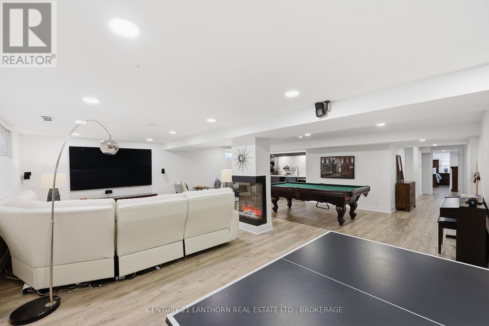 952 CHANCERY STREET - Image 42