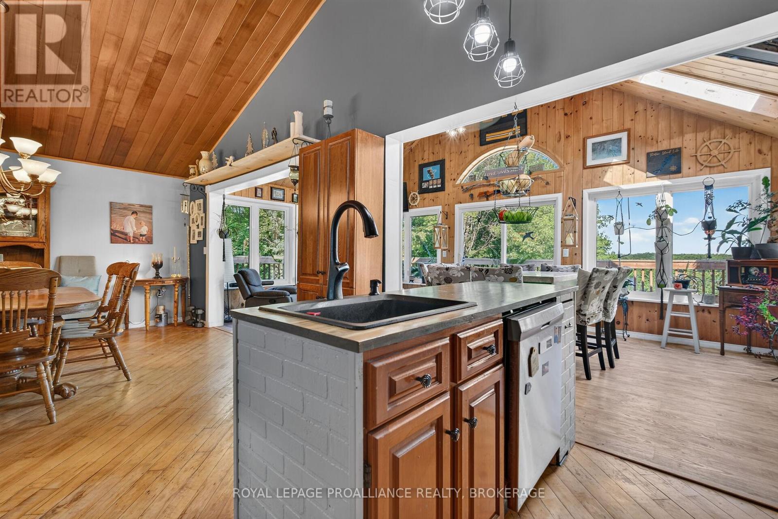 3318 DESERT LAKE ROAD - 14