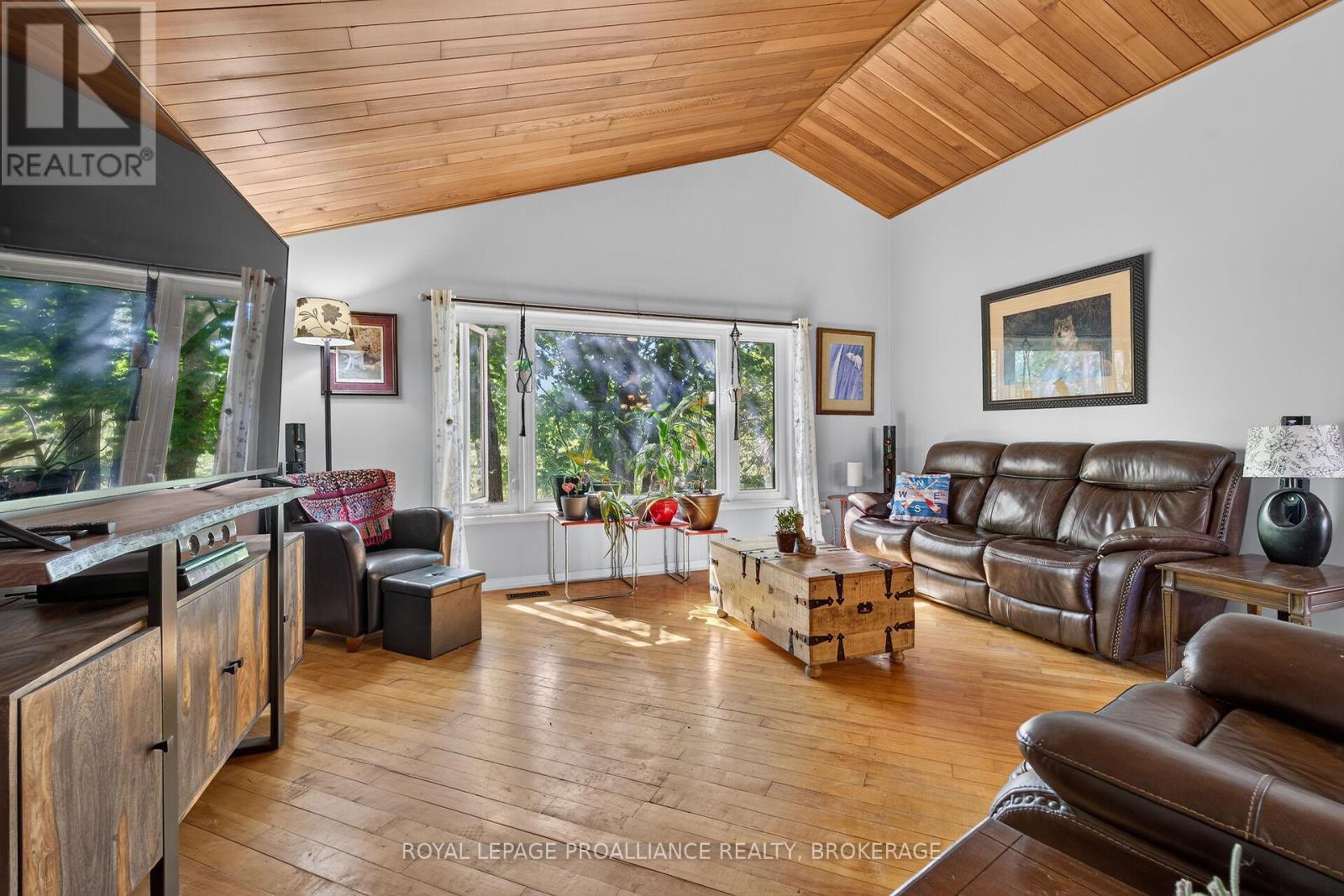 3318 DESERT LAKE ROAD - 16