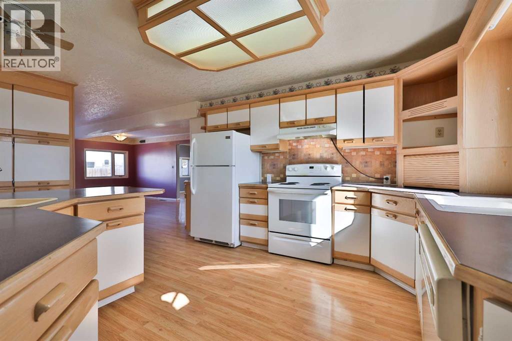 221 N 250 E — photo 17