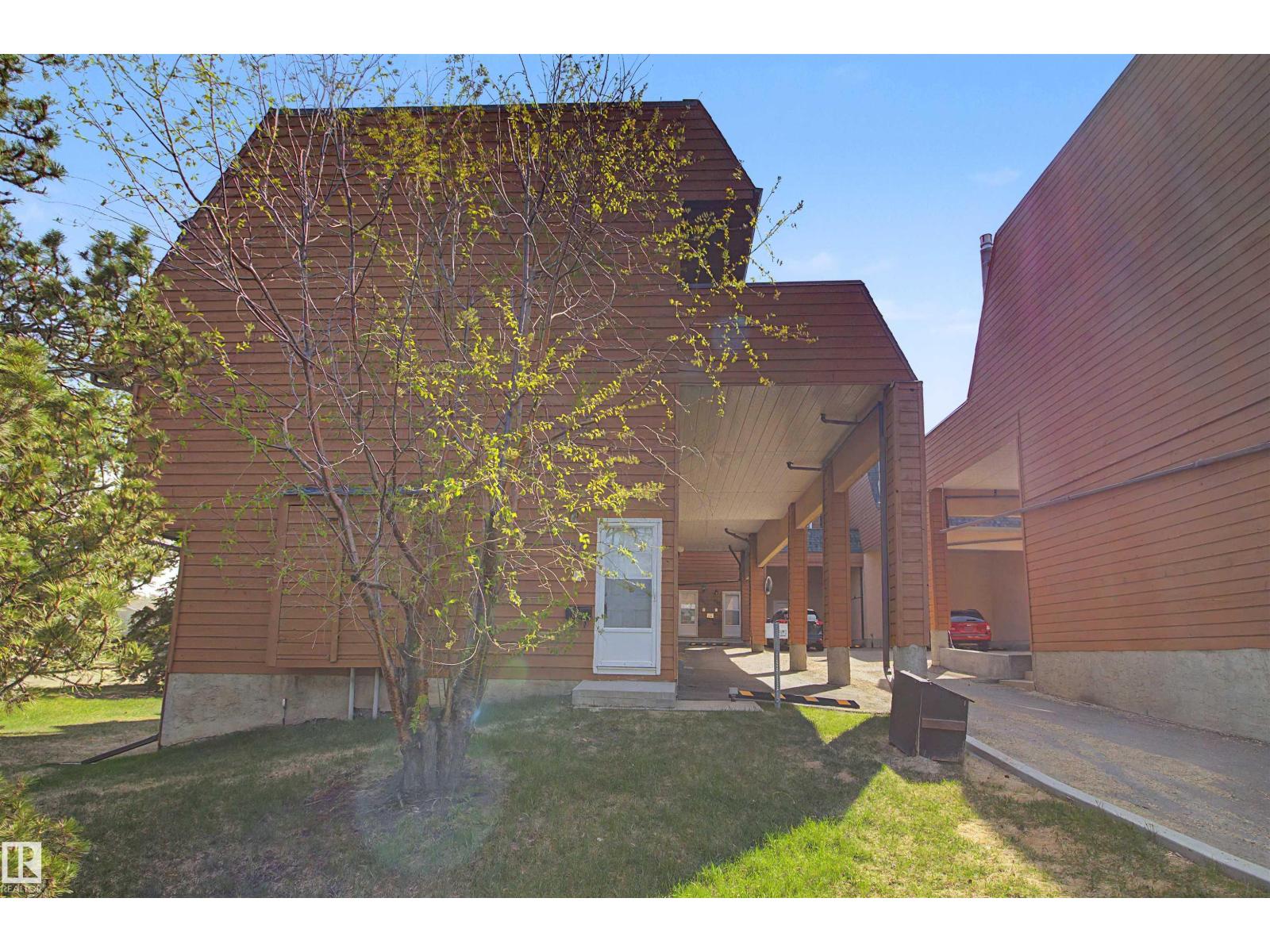 5953 40 AV NW - 2
