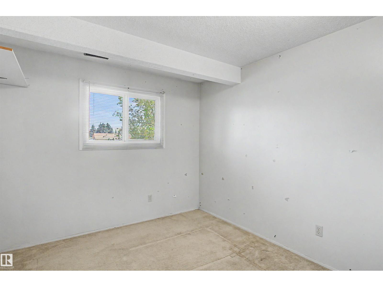 5953 40 AV NW - 13