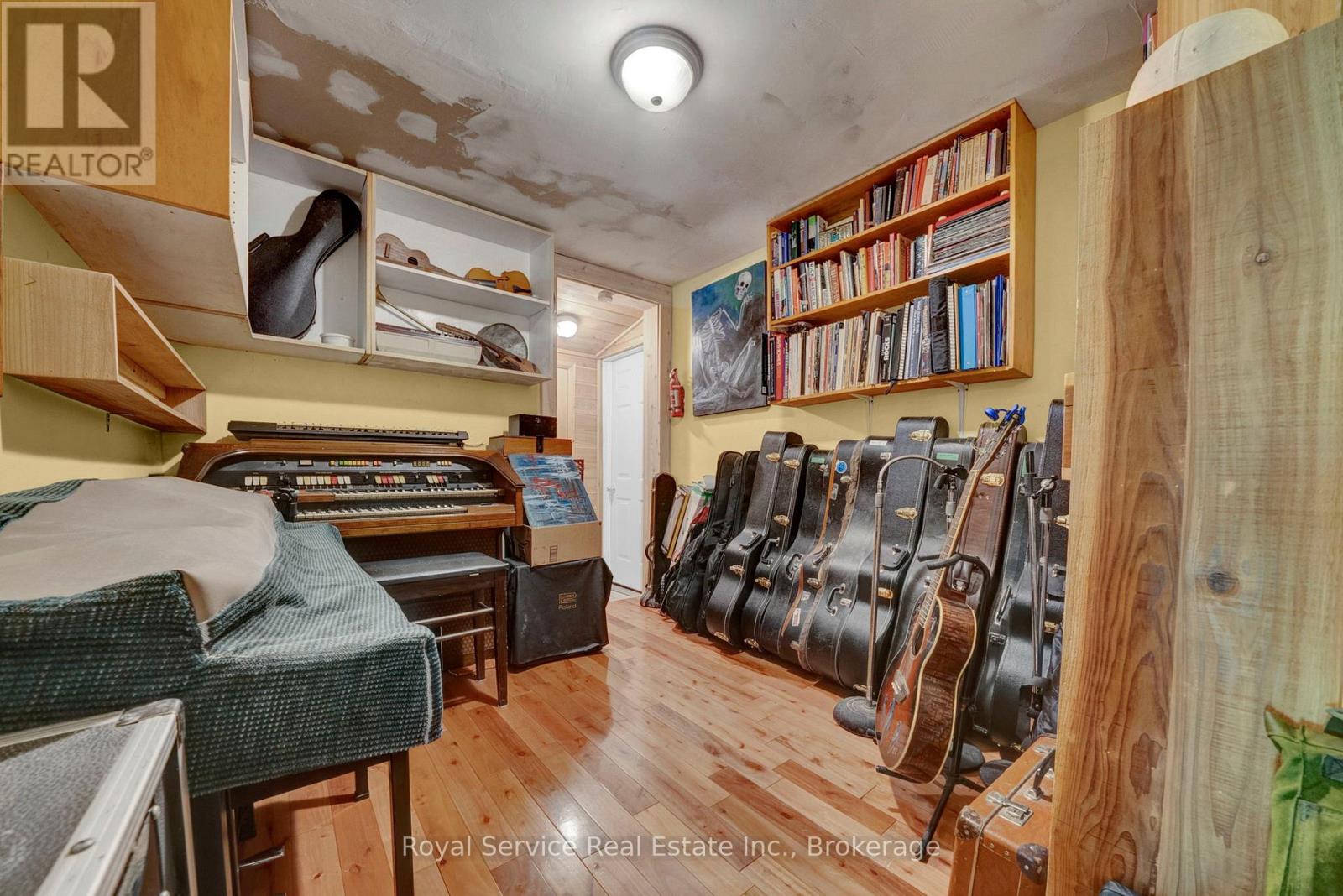 1204 PIGEON CREEK ROAD - 30