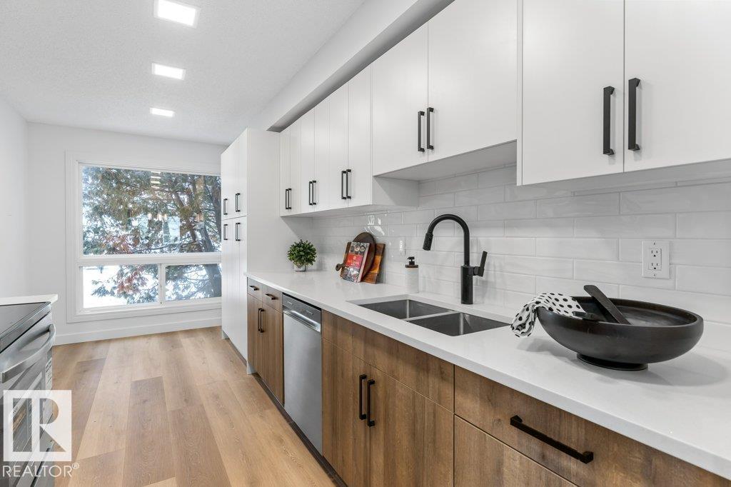 324 Grandin Village - 11