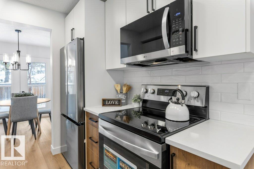 324 Grandin Village - 9
