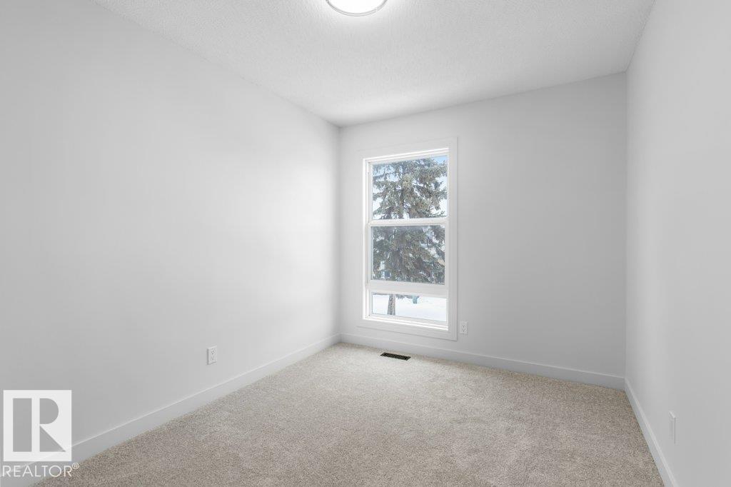 324 Grandin Village - 25
