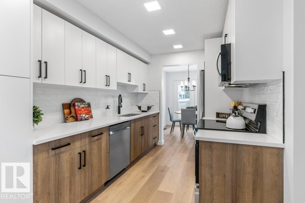 324 Grandin Village - 1