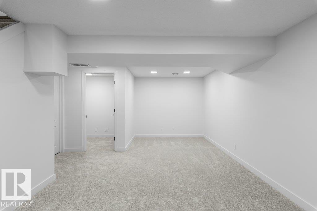 324 Grandin Village - 34