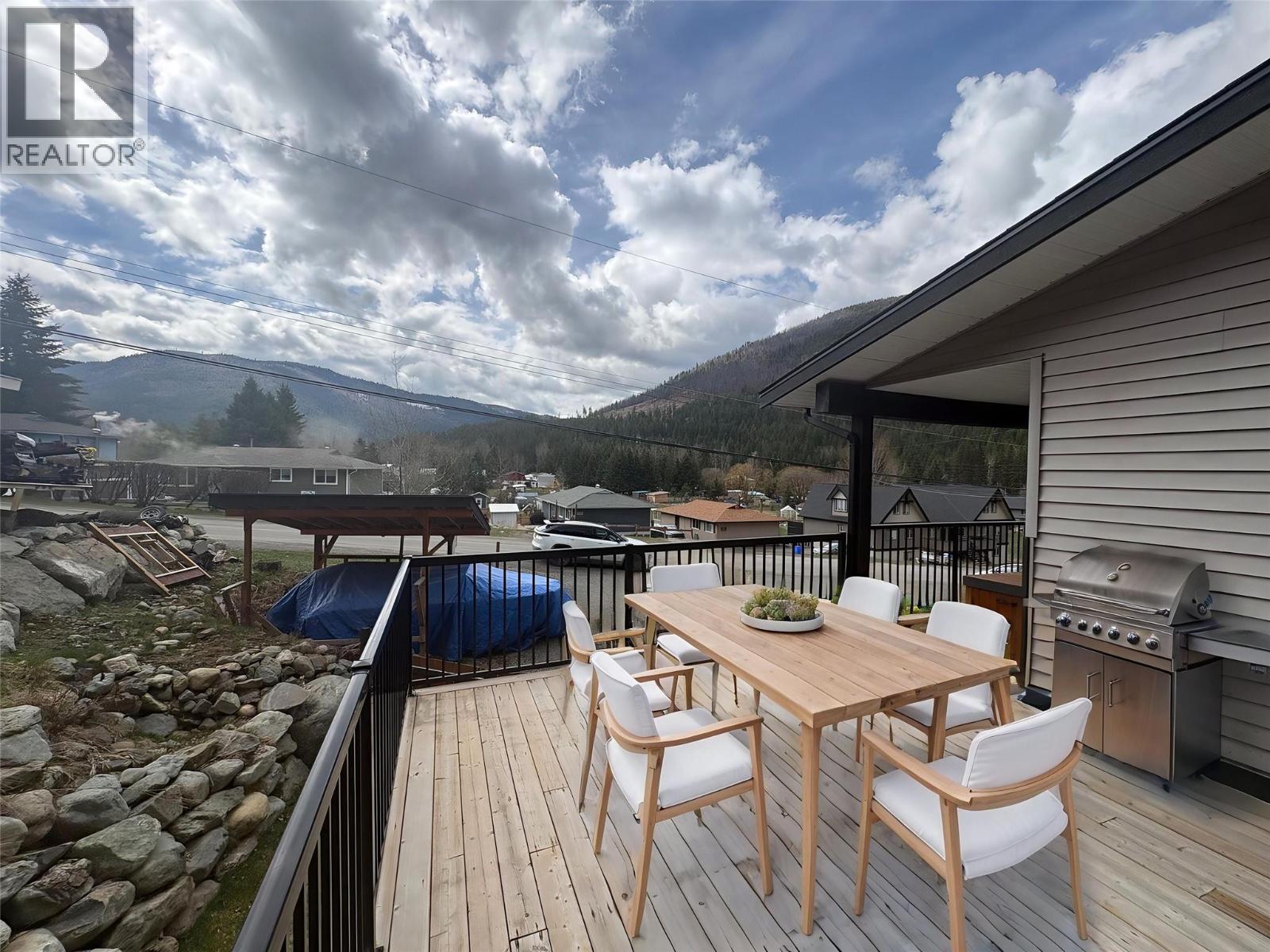 7370 Cahilty Crescent - 6