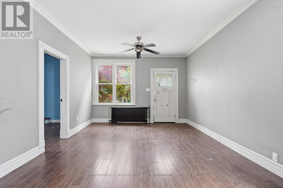 15 CARLTON AVENUE - 9