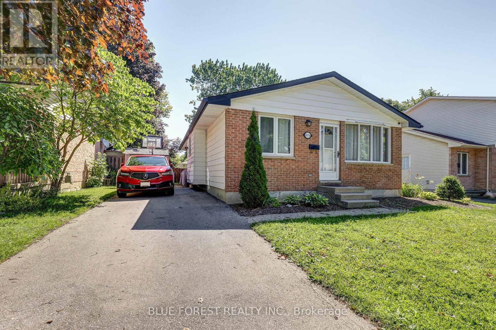 1674 ALDERSBROOK ROAD - 1
