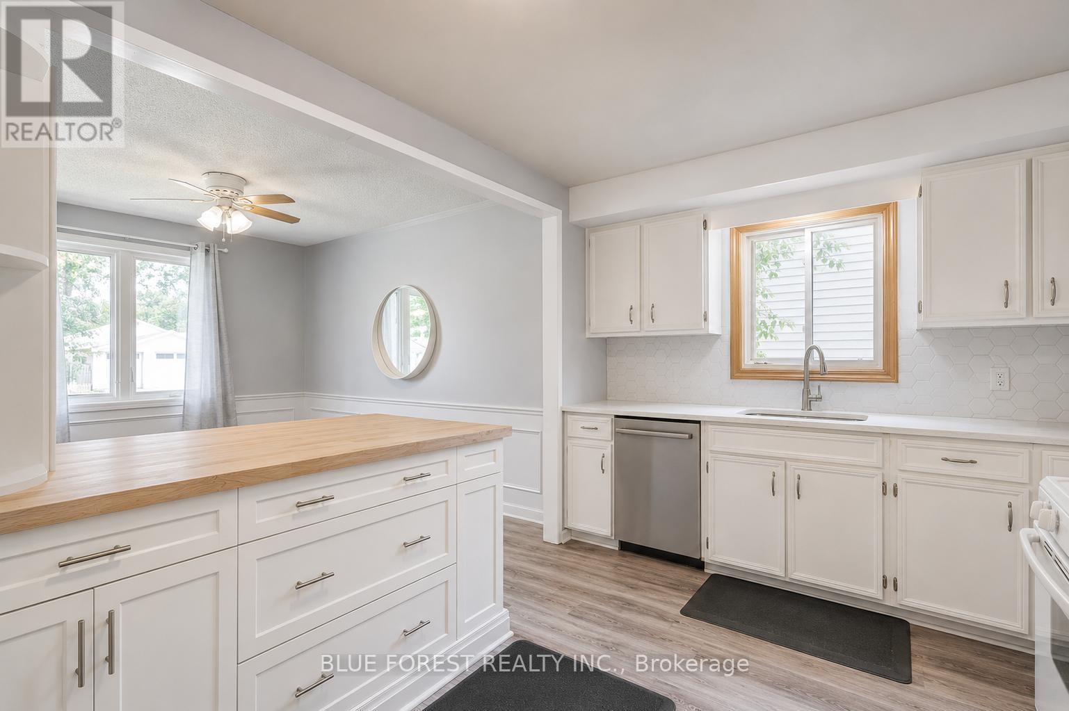1674 ALDERSBROOK ROAD - 15