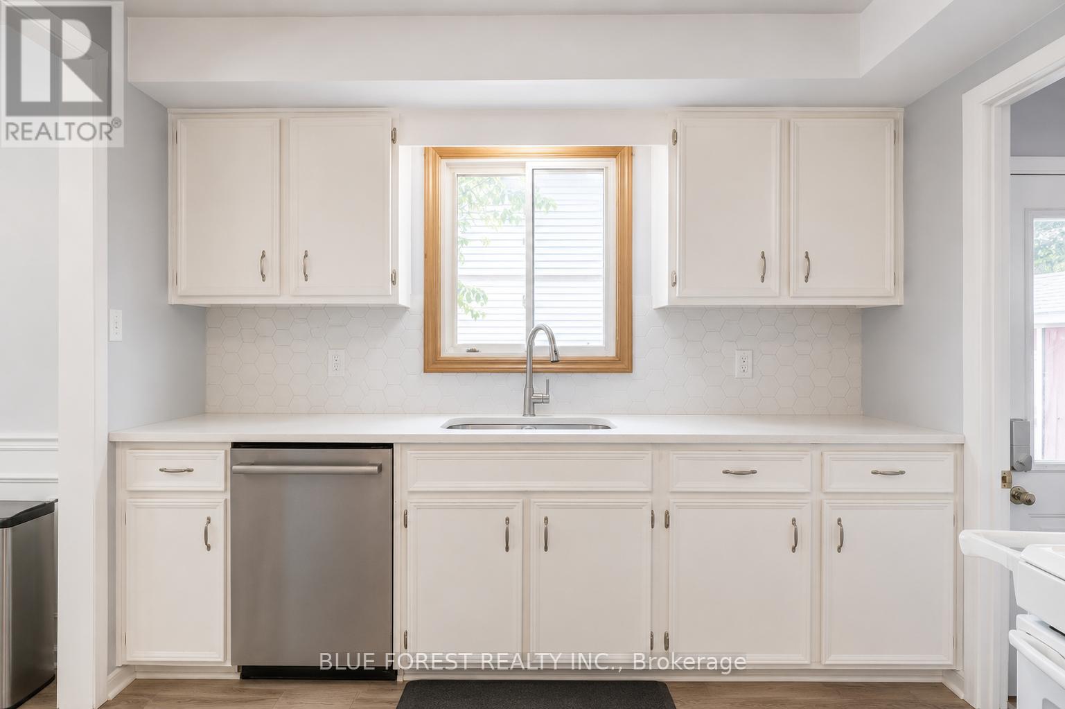 1674 ALDERSBROOK ROAD - 16