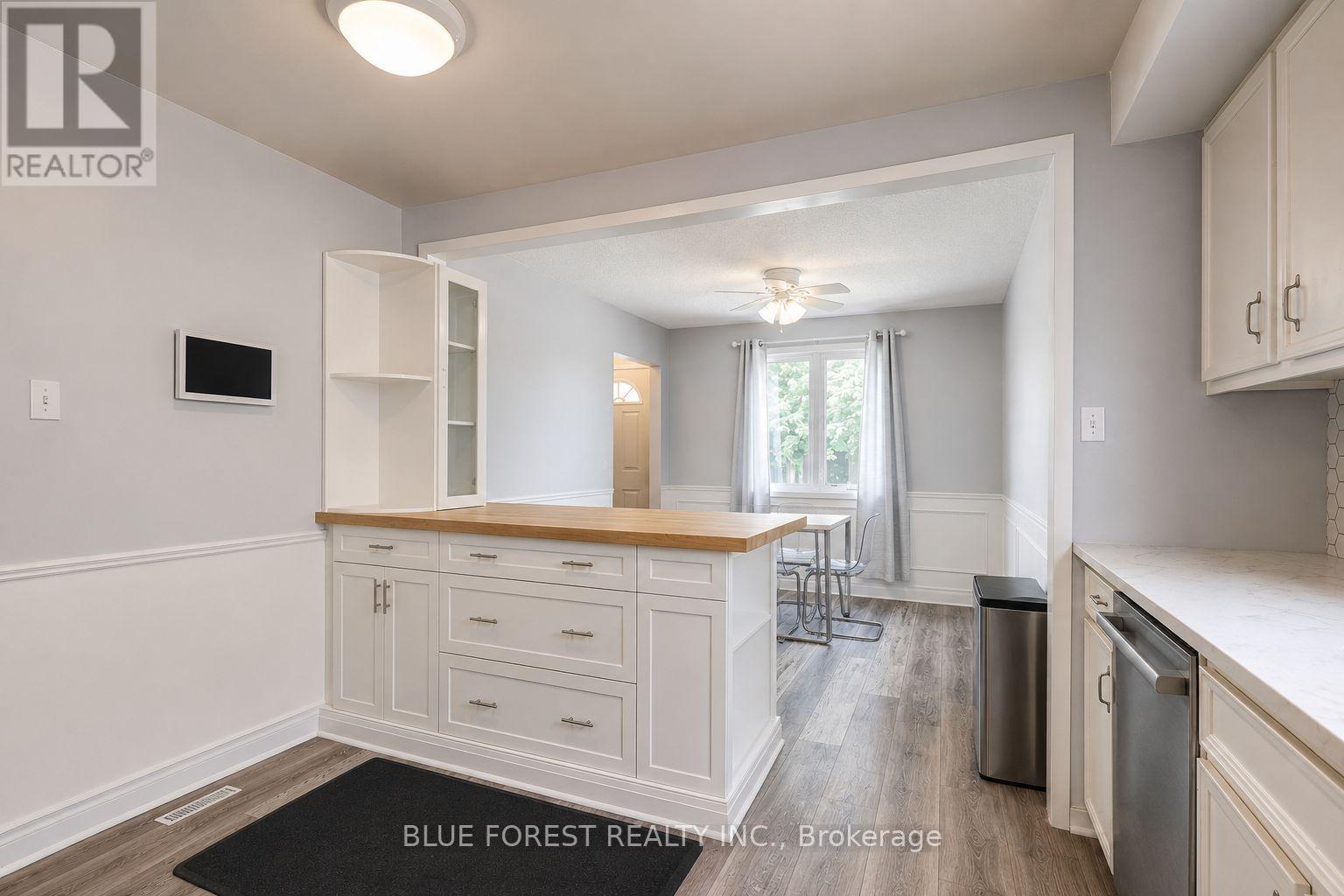 1674 ALDERSBROOK ROAD - 17