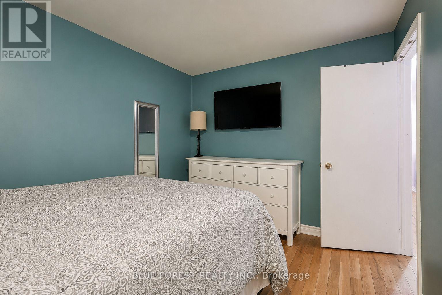 1674 ALDERSBROOK ROAD - 21
