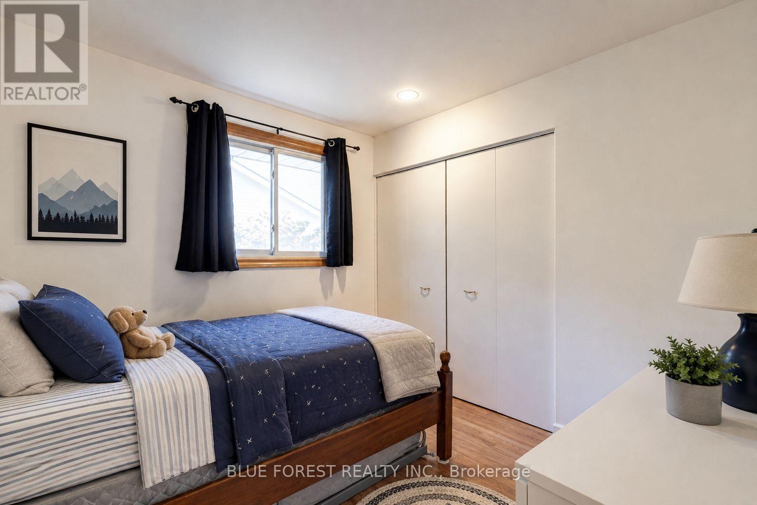 1674 ALDERSBROOK ROAD - 22